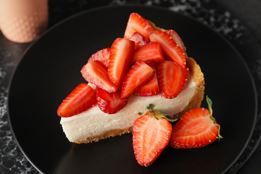 Resep cheesecake strawberry cheesecake - SQUEEZE